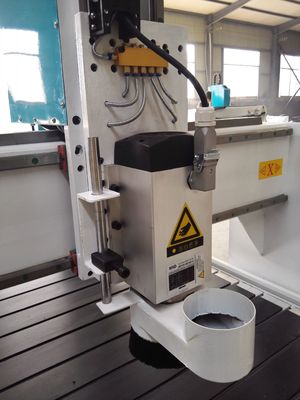 축 3을 냉각시키는 HQD ER32 CNC 머신 부분 7.5Kw 나무 공군은 380V를 단계적으로 시행합니다